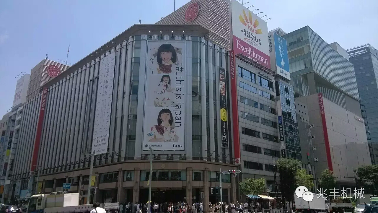 商场3.jpg